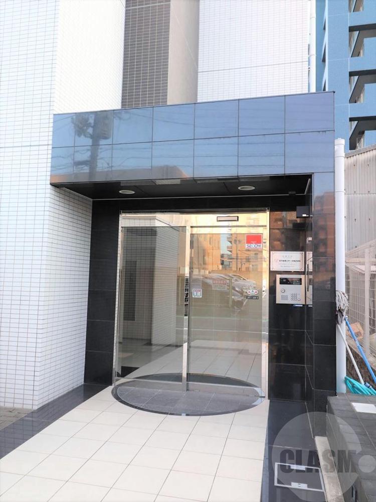 22/30 エントランス