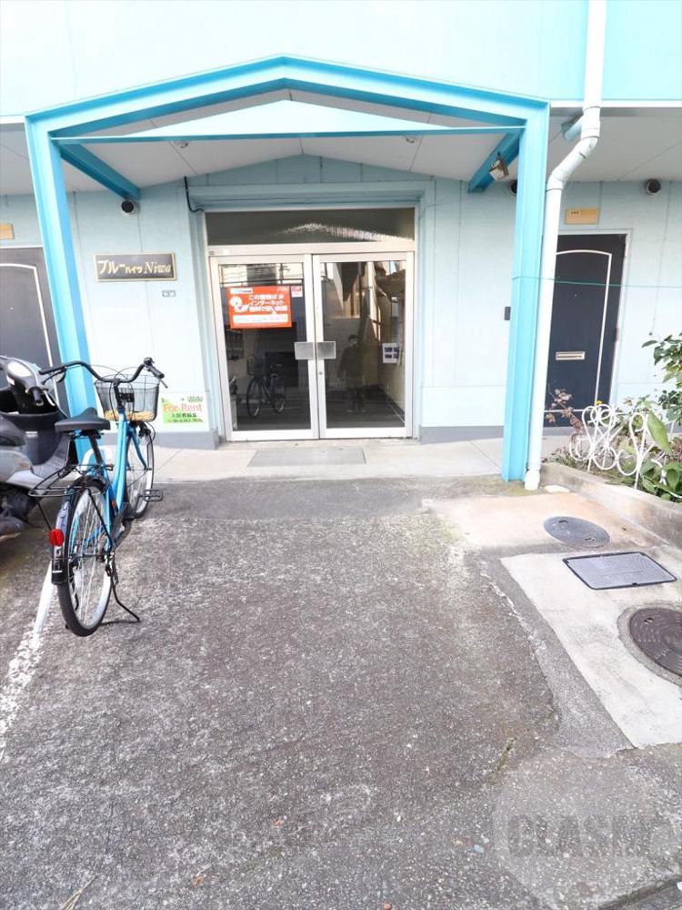 22/30 エントランス