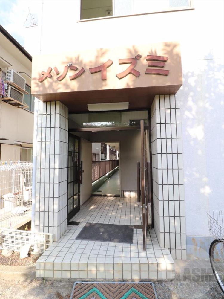 22/30 エントランス