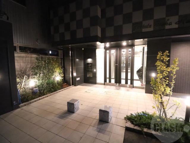 22/30 エントランス