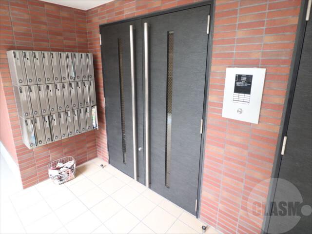 22/30 エントランス