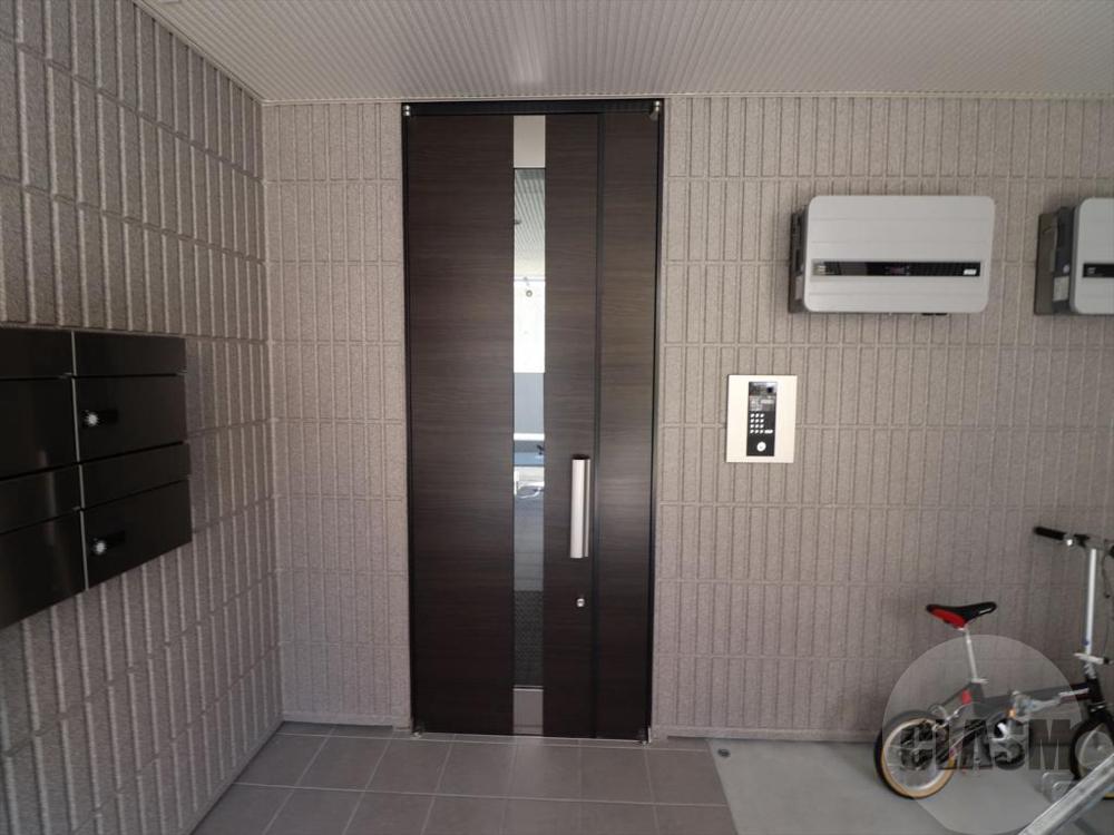 22/30 エントランス