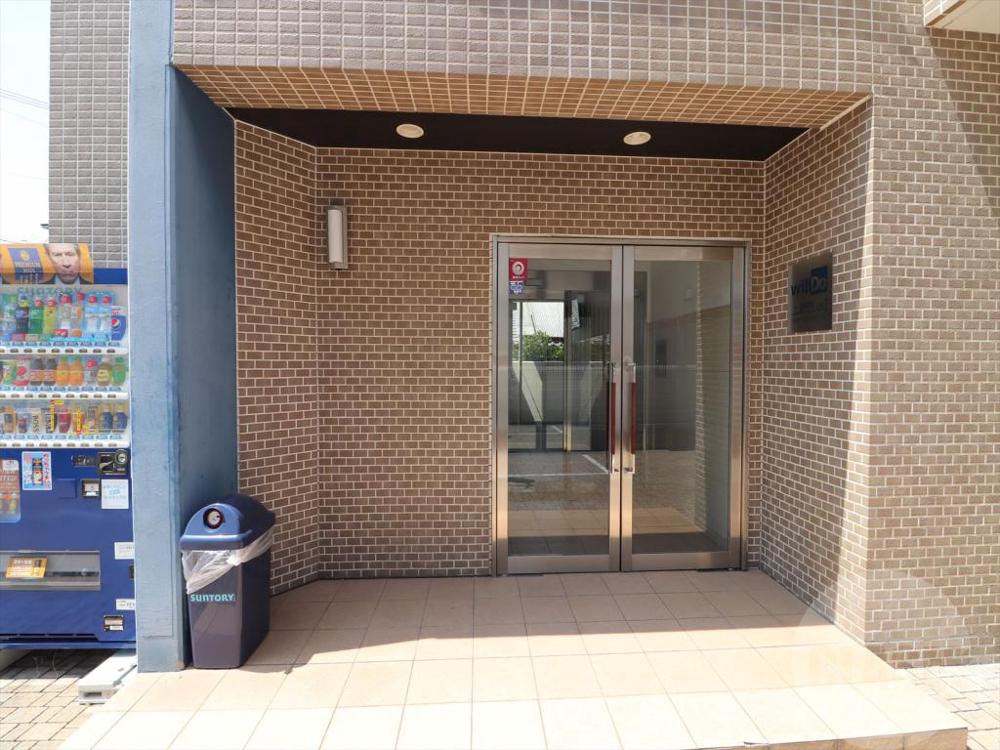 22/30 エントランス