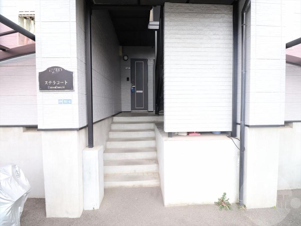 22/30 エントランス