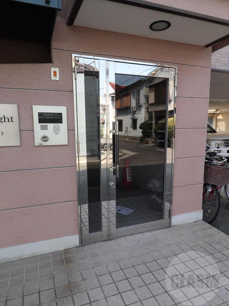 22/30 エントランス