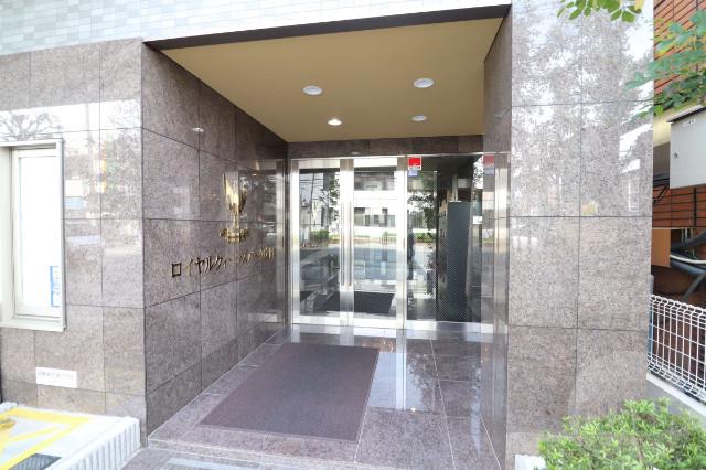 22/29 エントランス