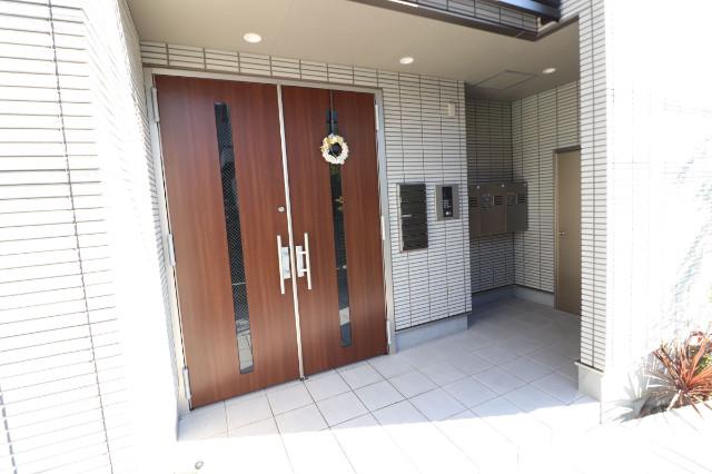 22/30 エントランス