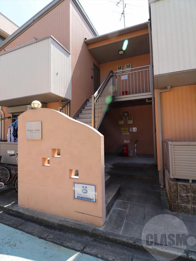 21/29 エントランス