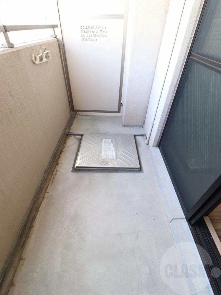 14/28 バルコニー