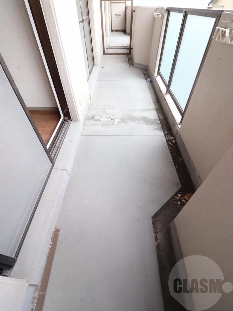 18/30 バルコニー