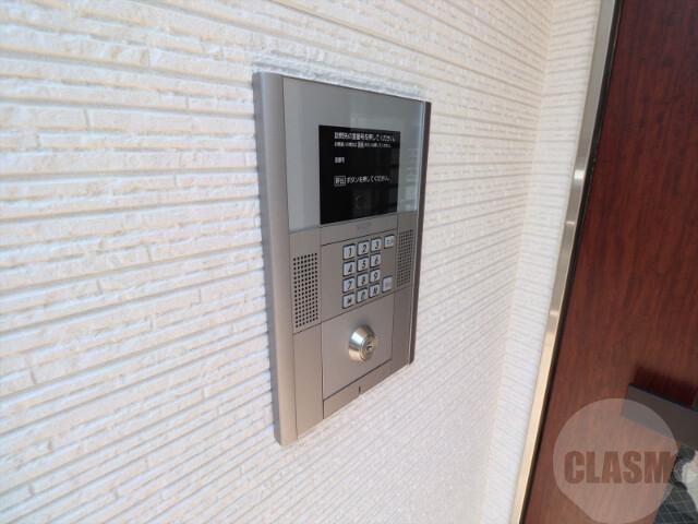 22/30 エントランス