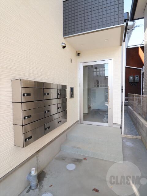 22/30 エントランス