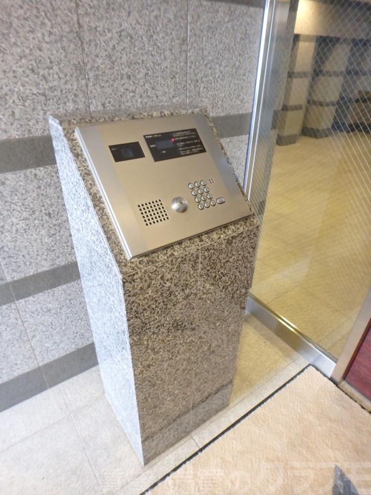 20/28 エントランス