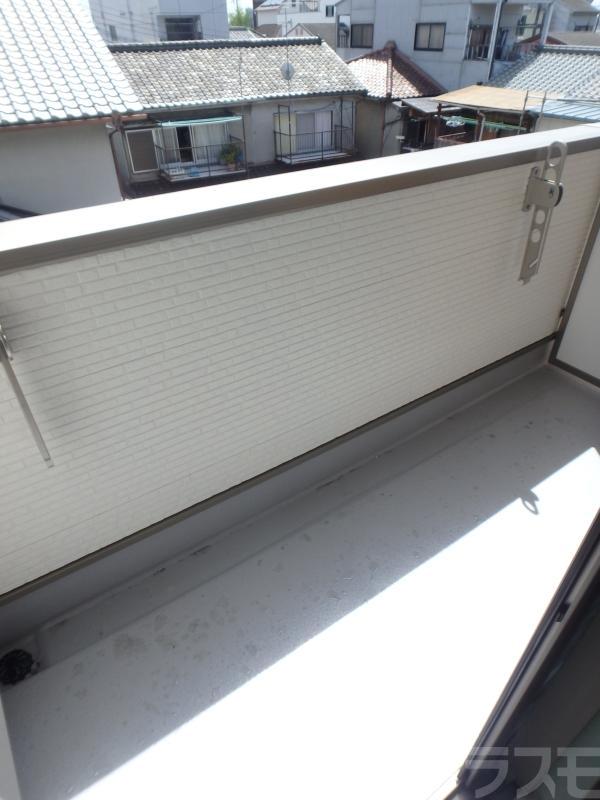 23/30 バルコニー