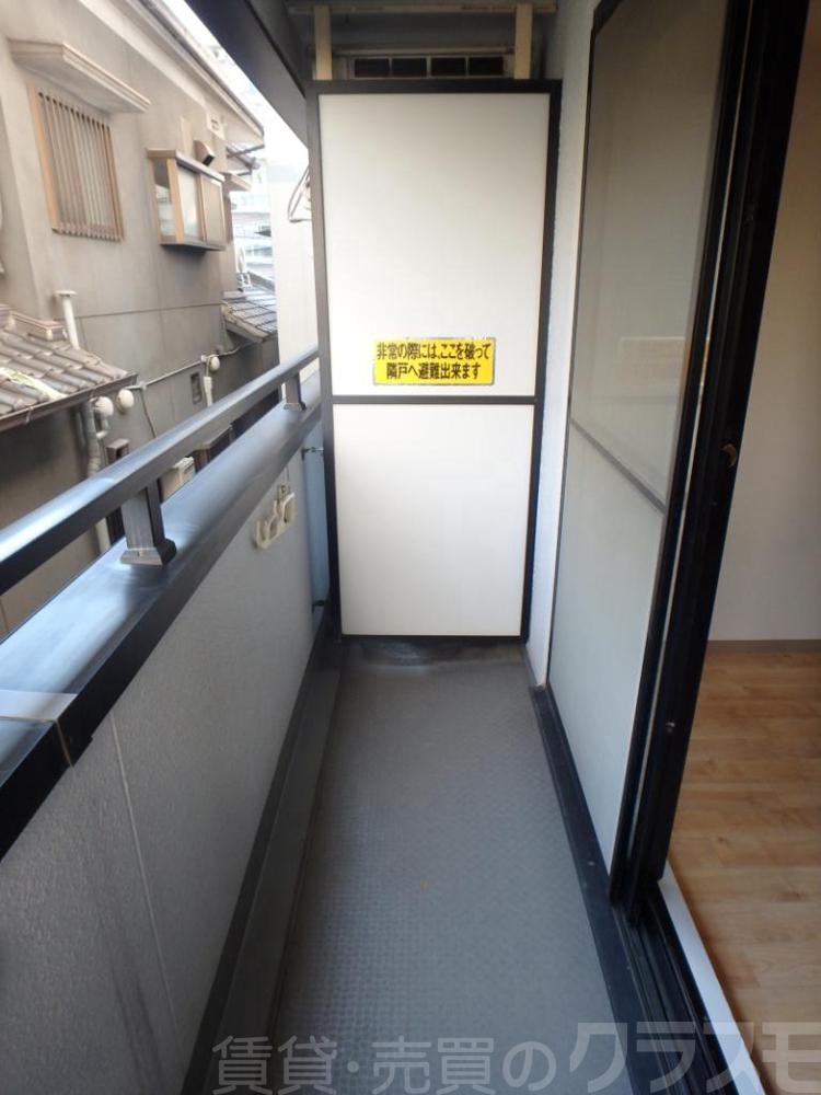 19/28 バルコニー