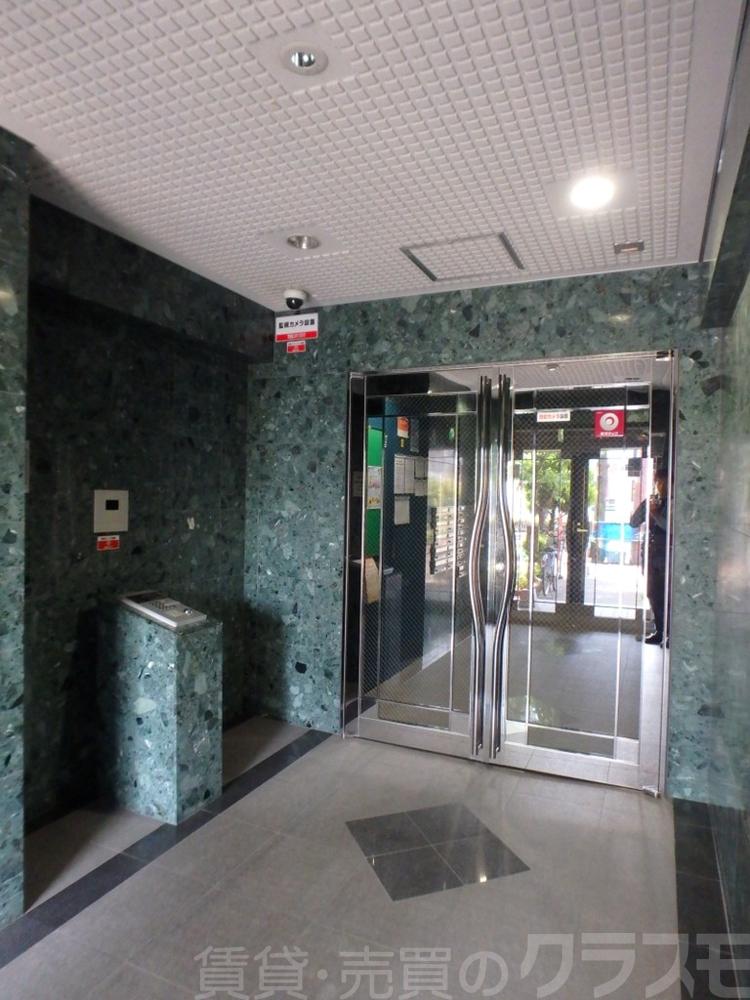 17/28 エントランス