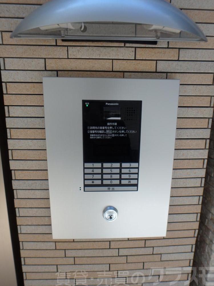 20/29 エントランス