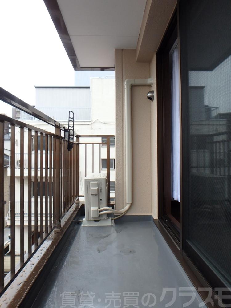 25/30 バルコニー