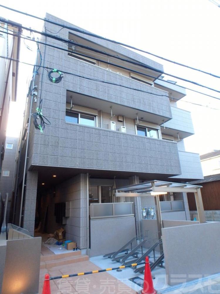 21/28 エントランス