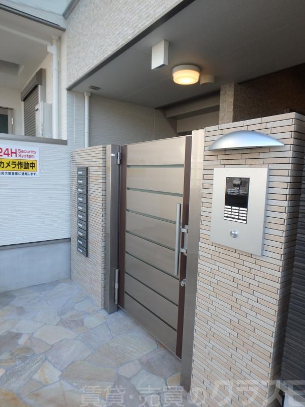 18/29 エントランス