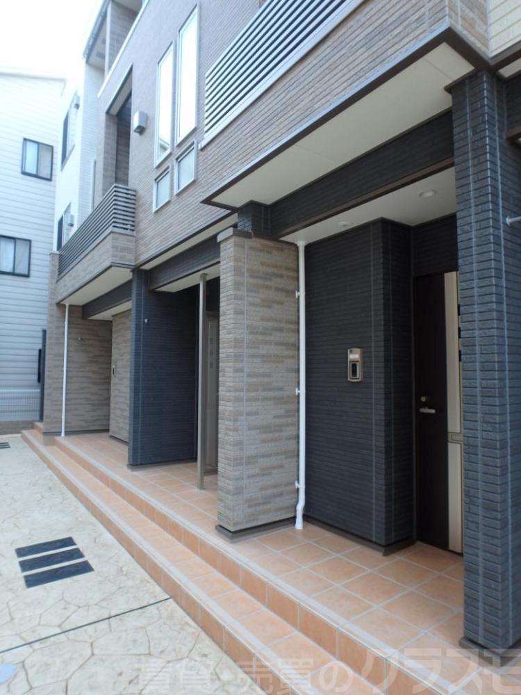 3/7 エントランス