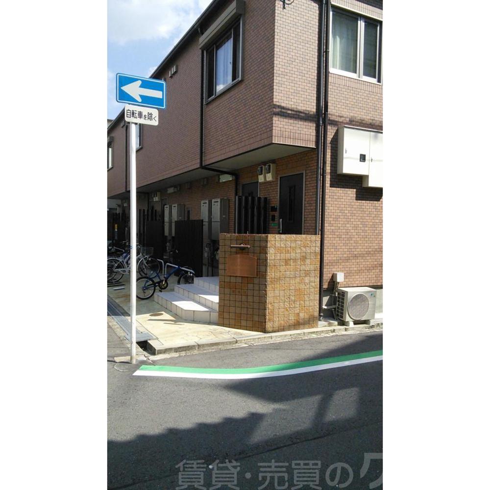 15/26 エントランス