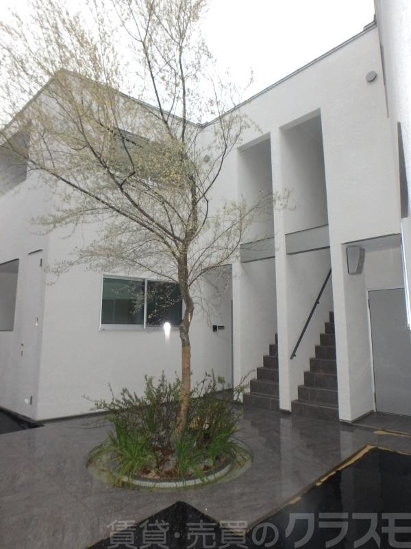 19/26 エントランス