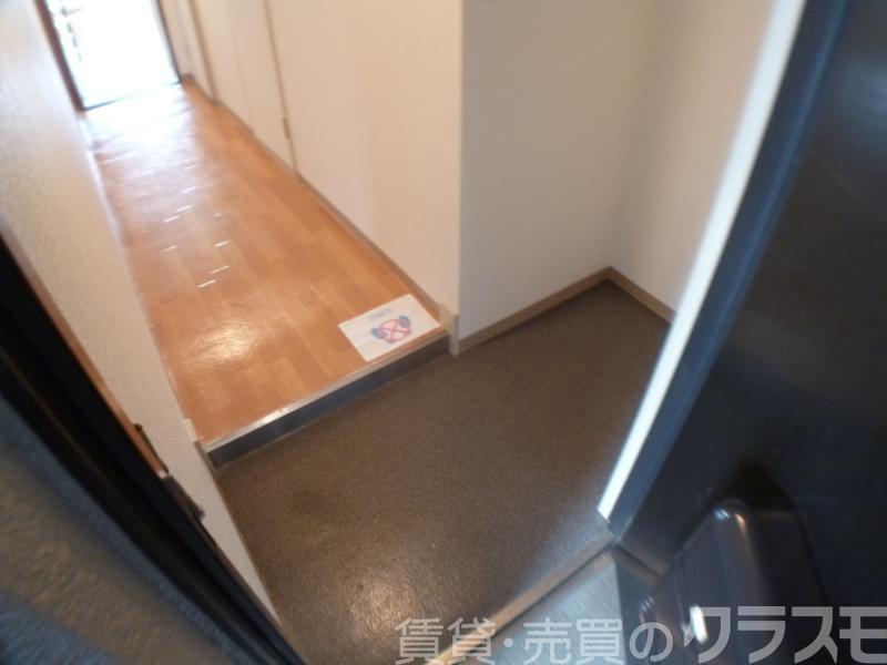 16/30 玄関