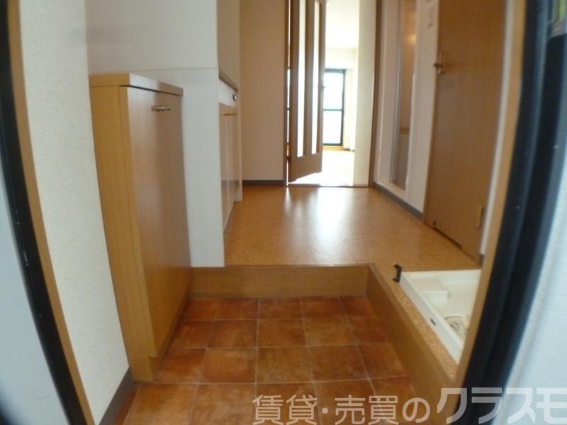 16/30 玄関
