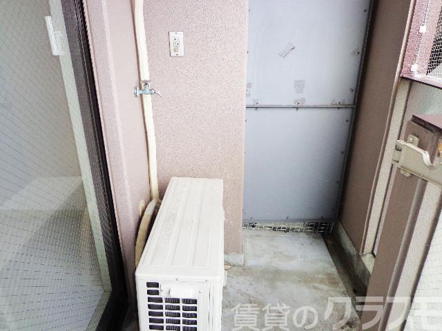 13/23 バルコニー