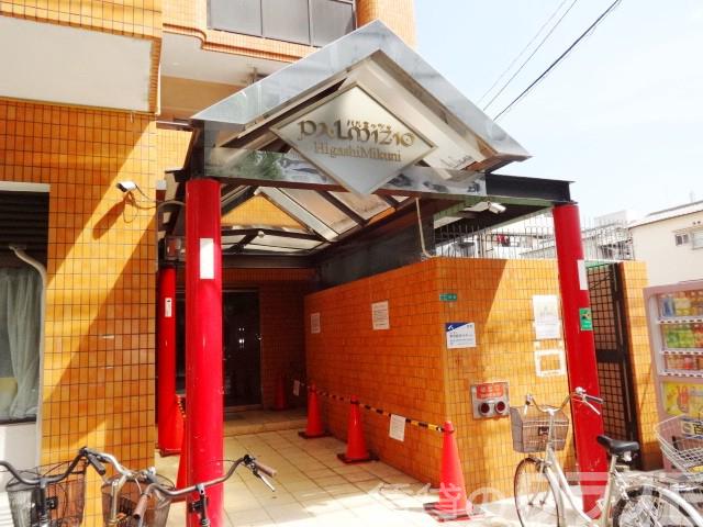 16/22 エントランス