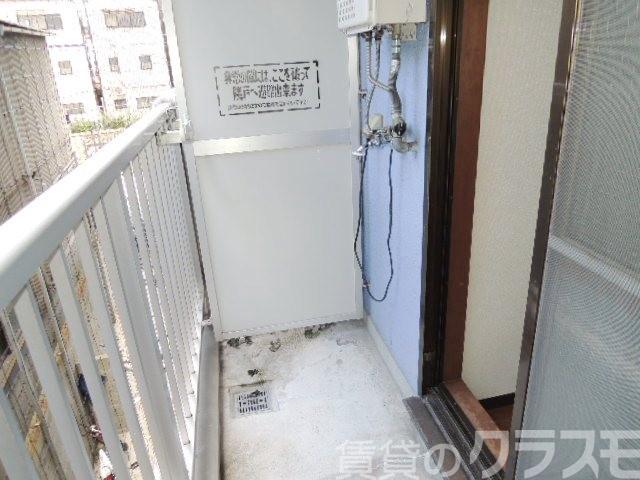 13/22 バルコニー