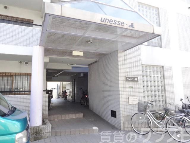 18/24 エントランス