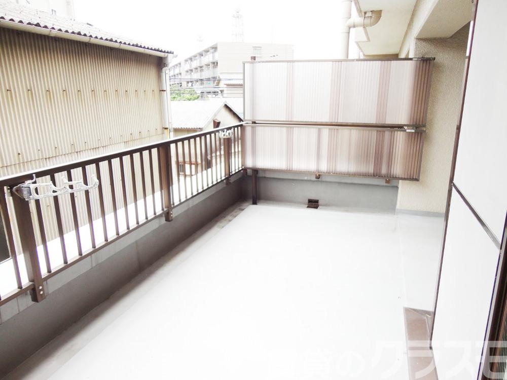 14/22 バルコニー