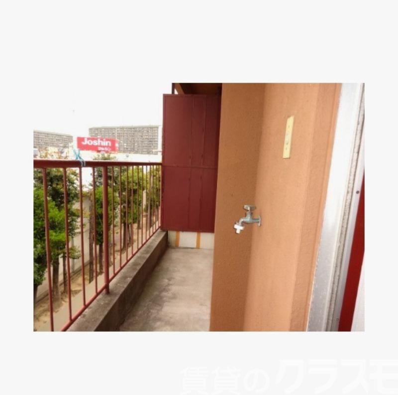 13/18 バルコニー