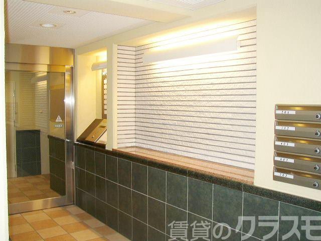 15/21 エントランス