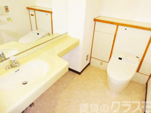 14/30 トイレ