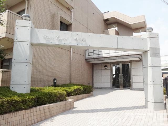 18/21 エントランス