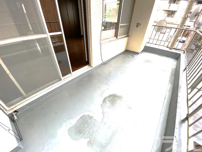 14/22 バルコニー