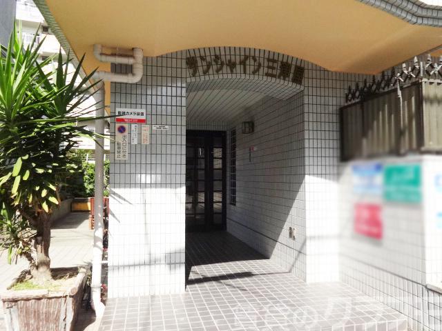 19/24 エントランス