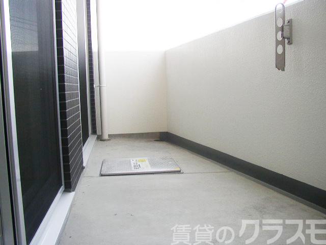 18/27 バルコニー