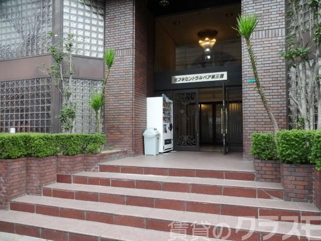 3/8 エントランス