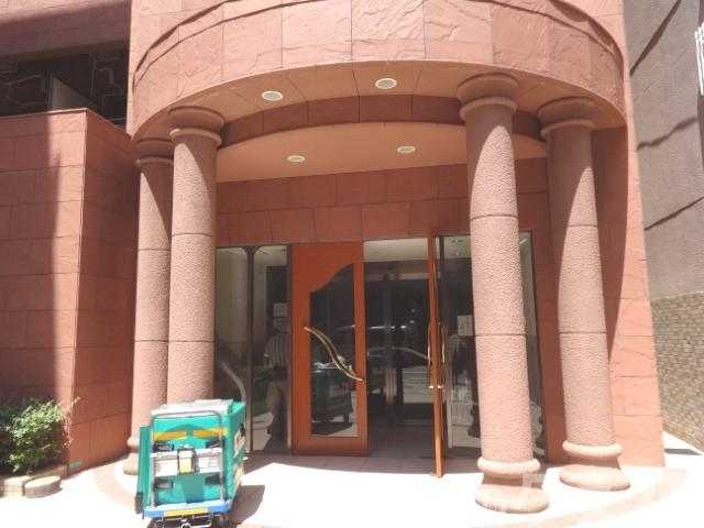 26/30 エントランス