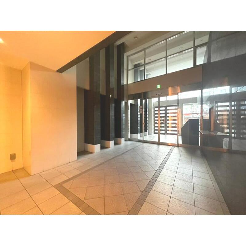 20/29 エントランス