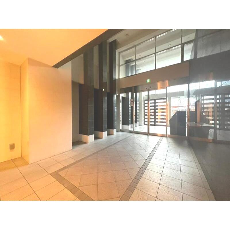 20/29 エントランス