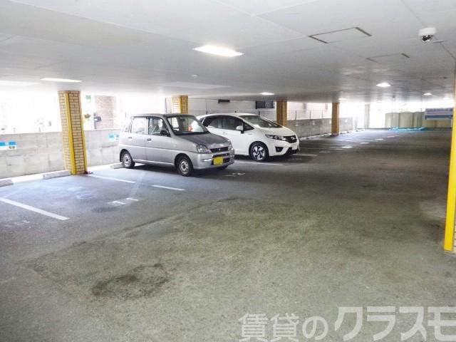 22/29 駐車場