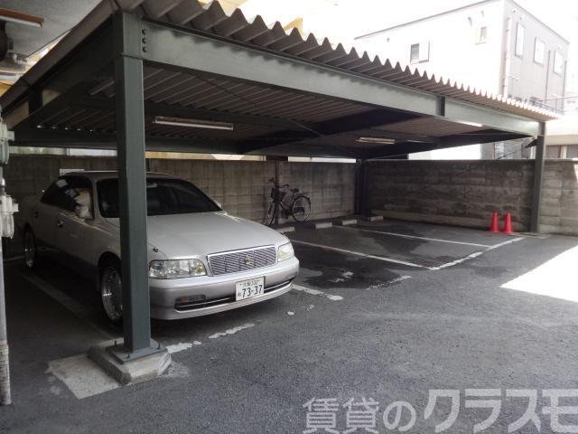 19/23 駐車場