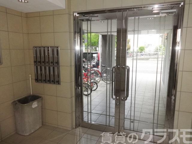 17/22 エントランス