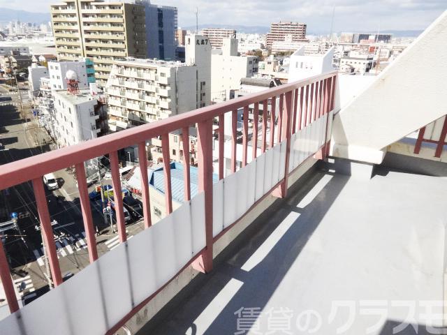 17/27 バルコニー