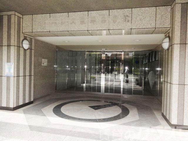 20/26 エントランス